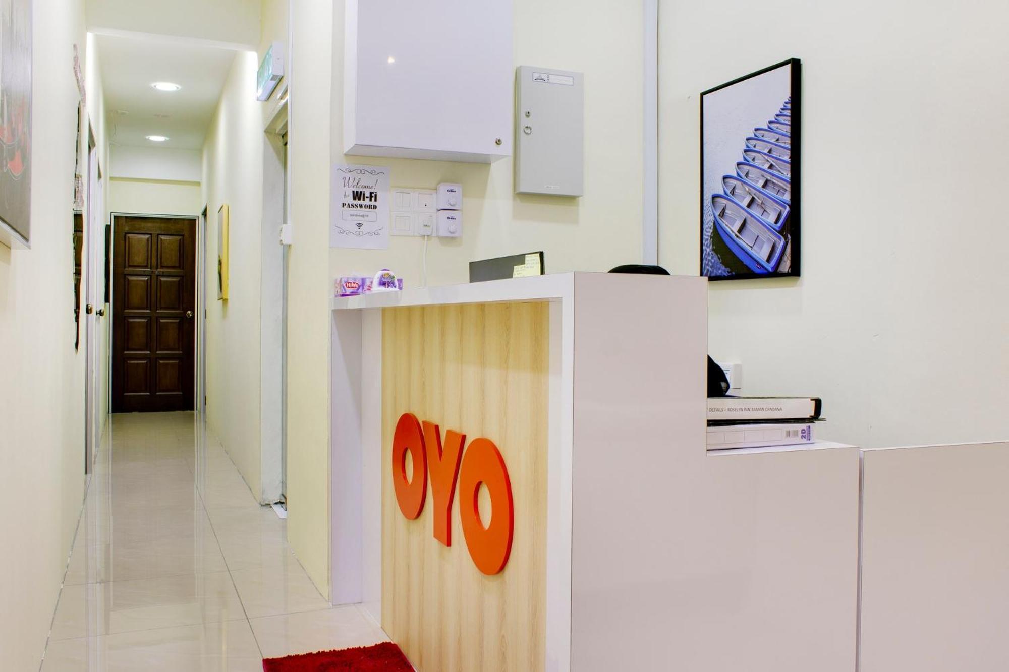 Oyo 90090 Roselyn Inn 2 Pasir Gudang Dış mekan fotoğraf
